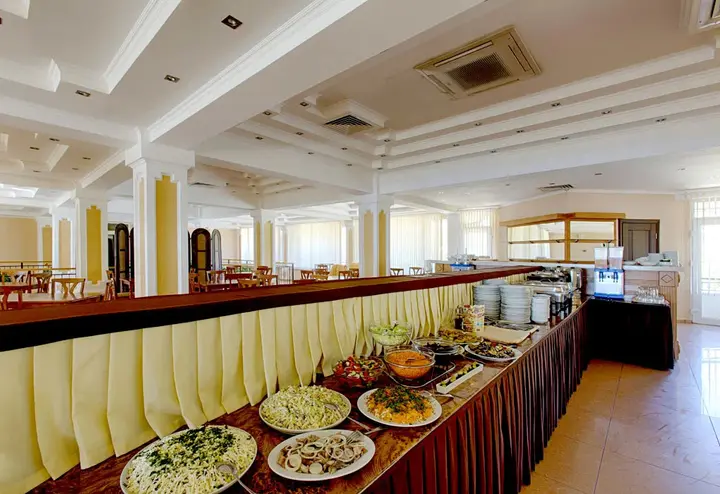 Пицунда: Delfin Hotel