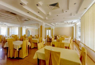 Пицунда: Delfin Hotel