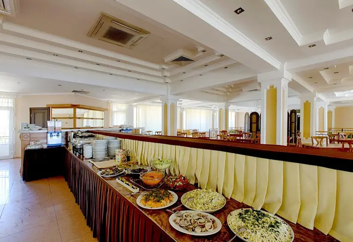 Пицунда: Delfin Hotel