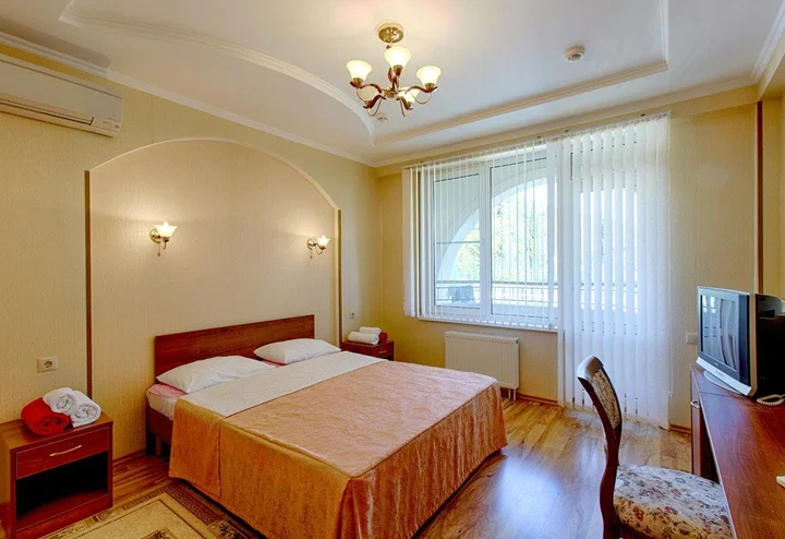 Пицунда: Delfin Hotel
