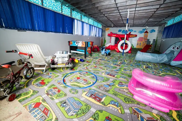 carousel image 2