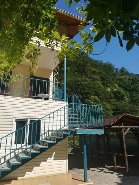 Гагра: Домик в ущелье