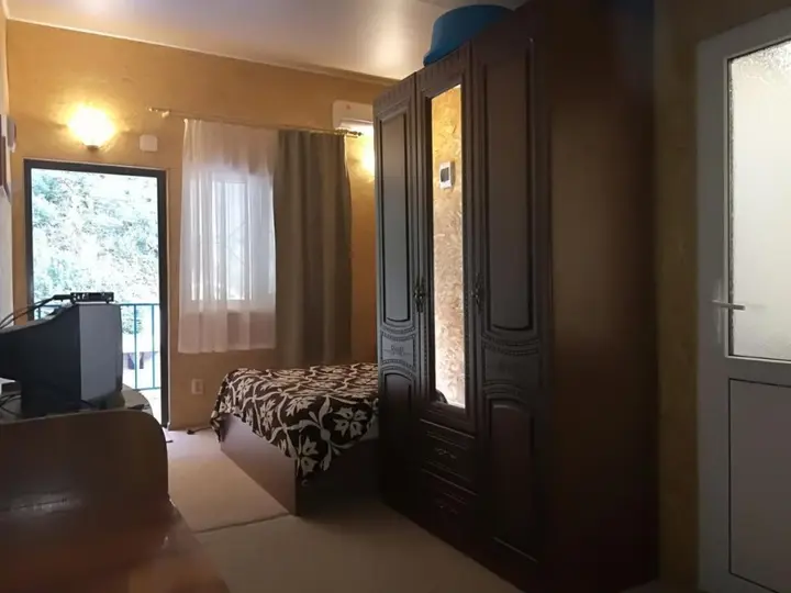 Гагра: Домик в ущелье