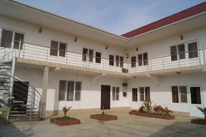 Пицунда: Ruslan And Juletta Guest House