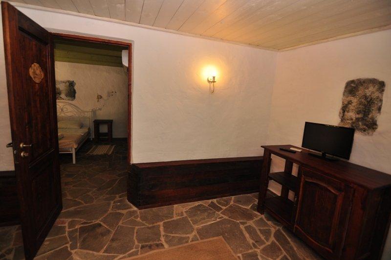 Бабушара: Alaku Hotel