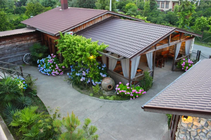 Бабушара: Alaku Hotel