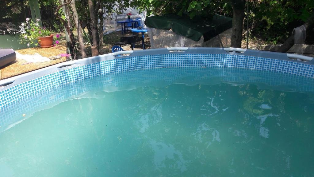 Гагра: Guesthouse on Chanba 5a