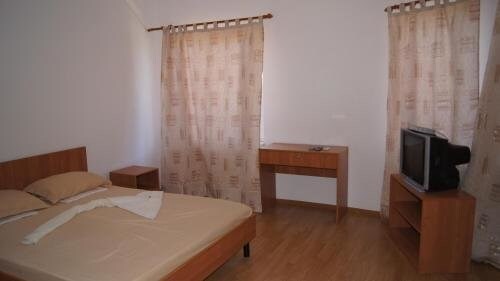 Лдзаа: Hotel Sharmat