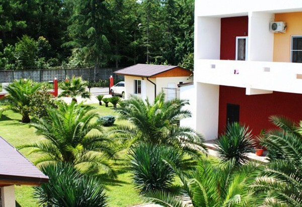 Лдзаа: Hotel Sharmat