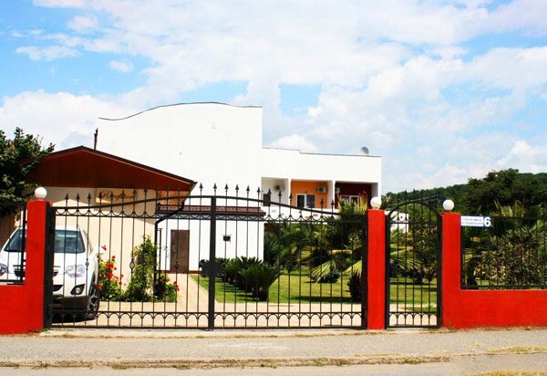 Лдзаа: Hotel Sharmat