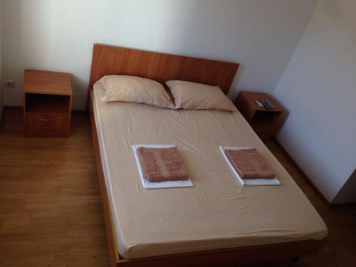Лдзаа: Hotel Sharmat
