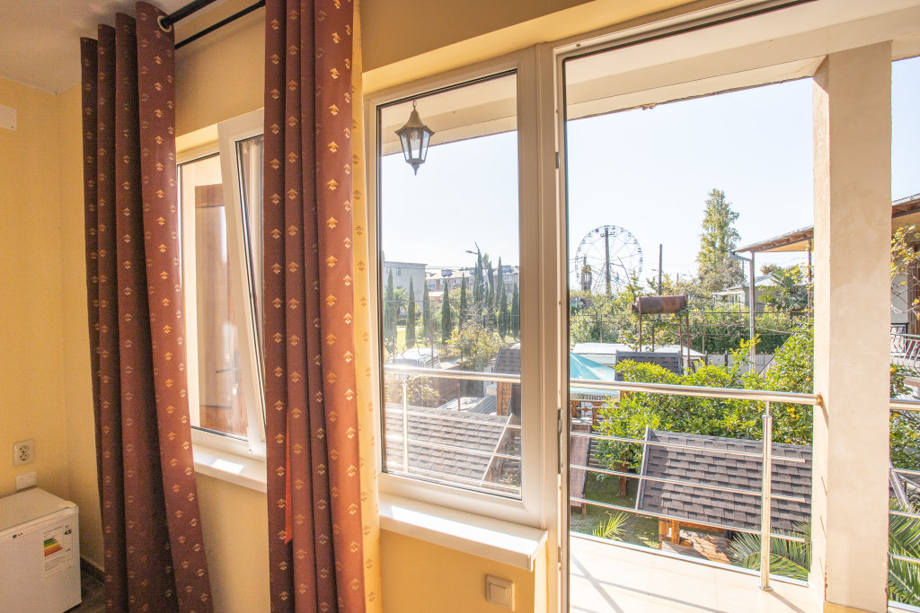 Гагра: Гостевой Дом Runo