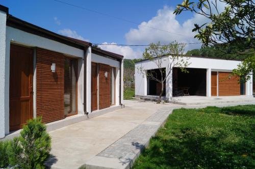 Лдзаа: Guest House G Λ T E L Y on Agrba 35
