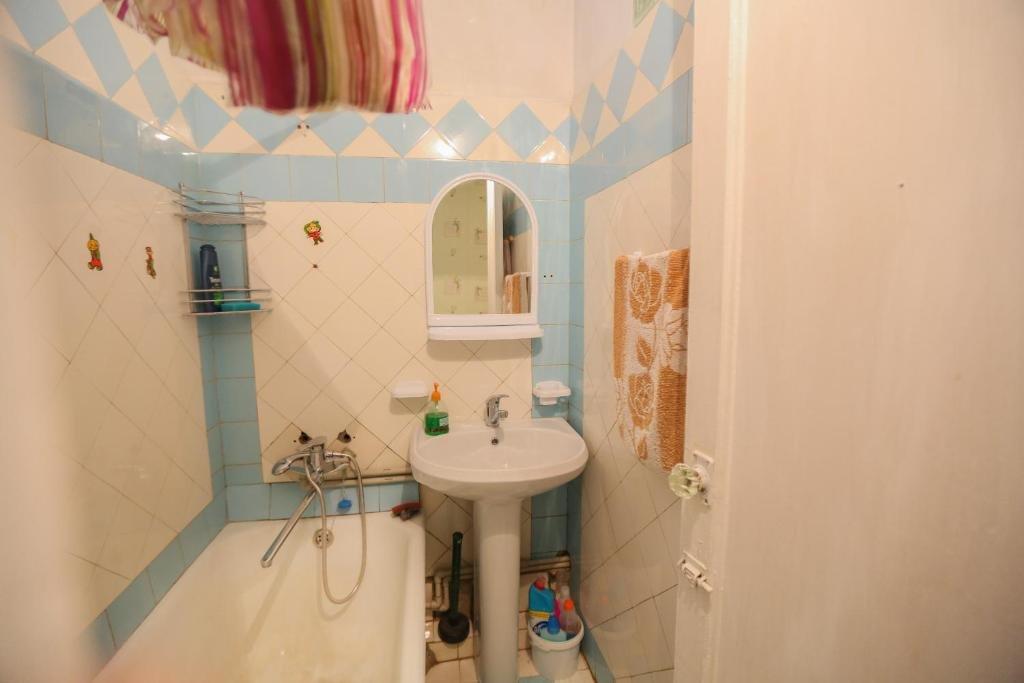 Гагра: Apartment on Abazgaa 39