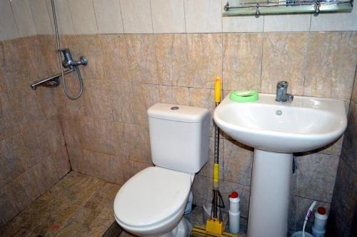 Гагра: Guest House on Kabardinskaya 107