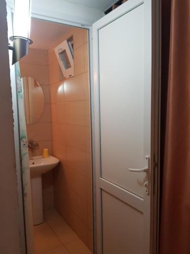 Гагра: Guest house on Kabardinskaya 49