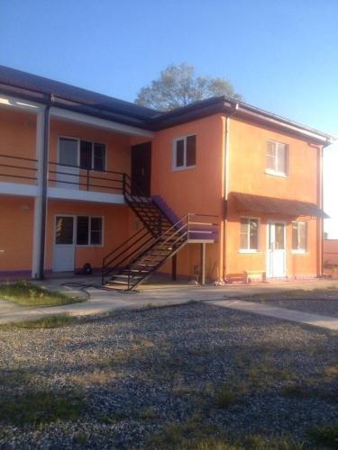 Гагра: Guest House on Sayat-Nova 7A