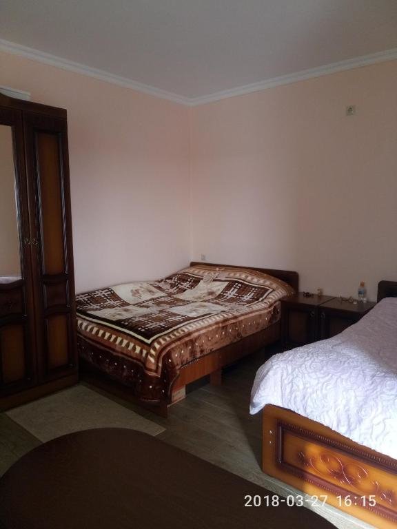 Гагра: Guest House on Sokhumi Highway 133
