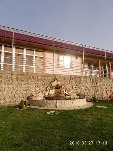 Гагра: Guest House on Sokhumi Highway 133