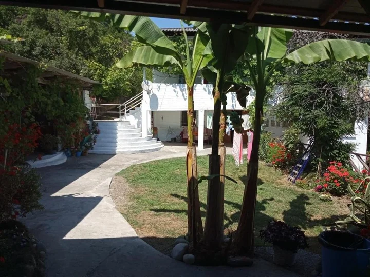Лдзаа: Guest house Rechnaya 6