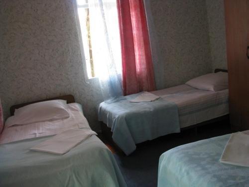 Лдзаа: Guest House on Nazadze 41A