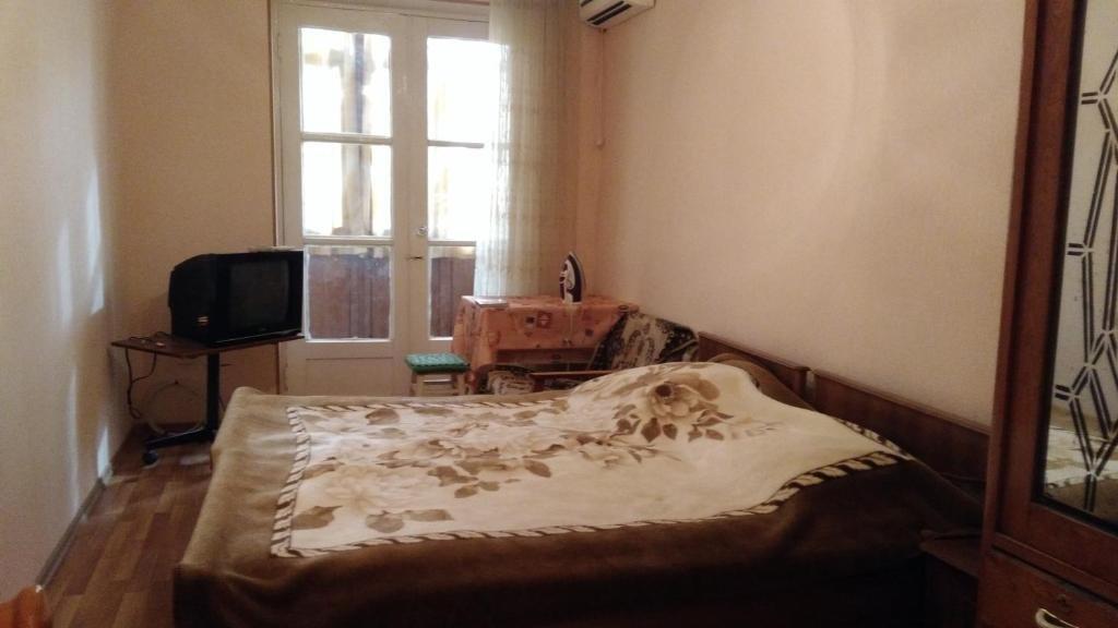 Пицунда: Apartment on Agrba 7/1