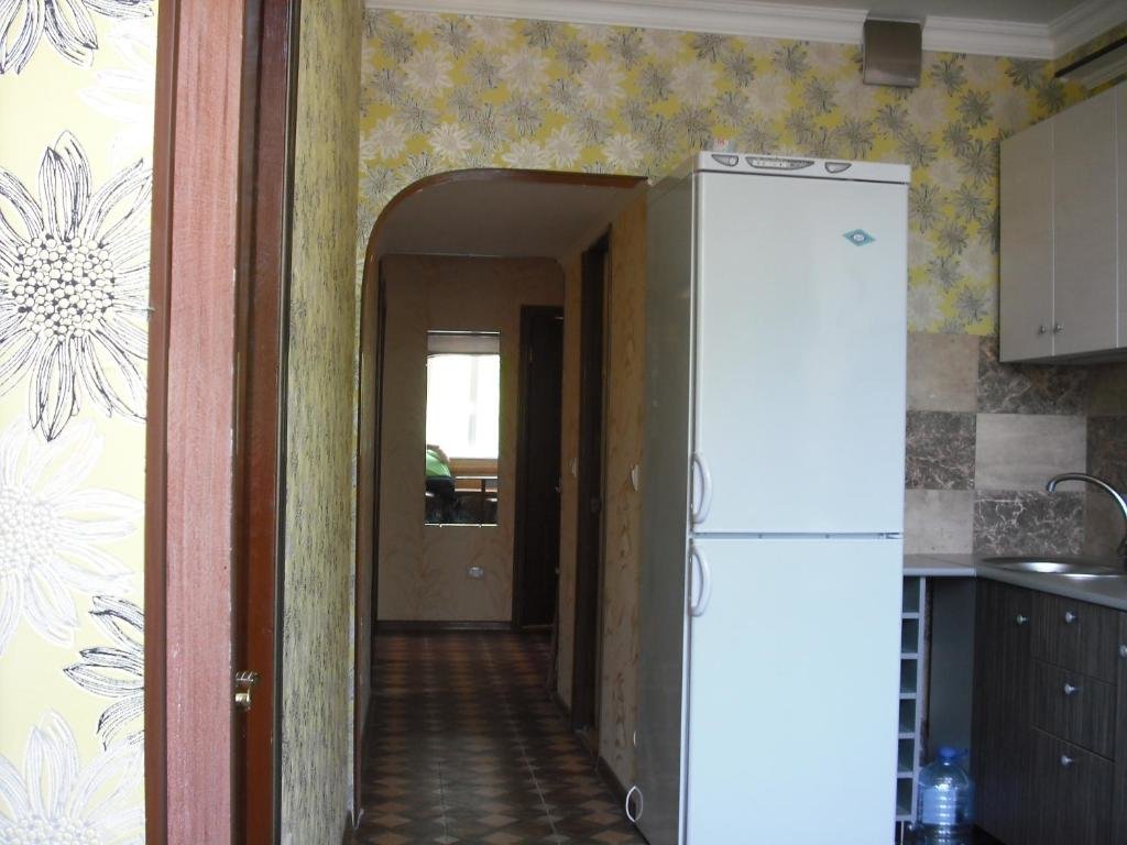 Гагра: Apartment on Abazgaa 53/3