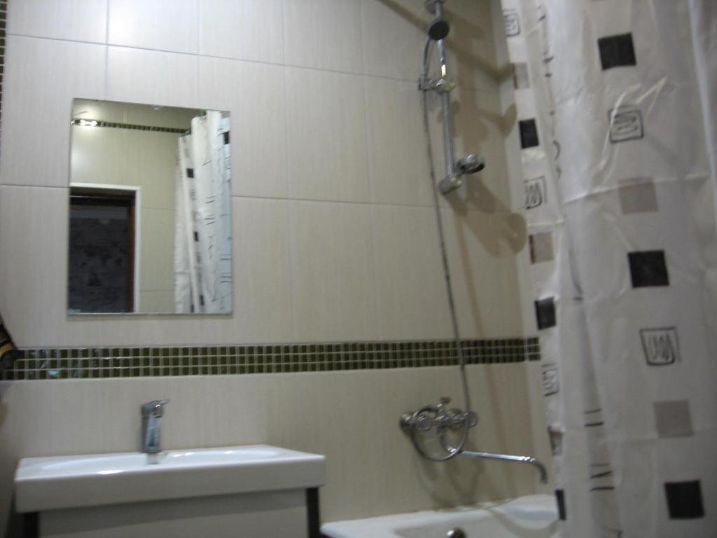 Гагра: Apartment on Abazgaa 53/3