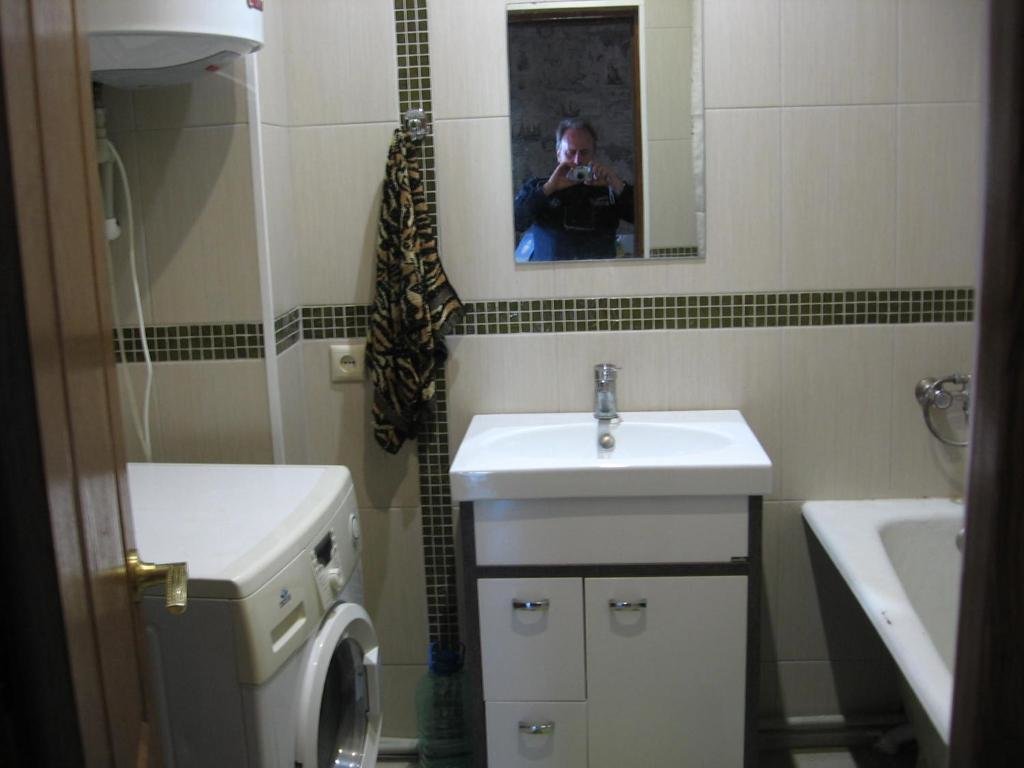 Гагра: Apartment on Abazgaa 53/3