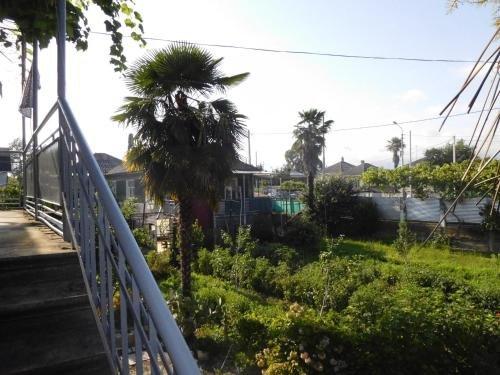 Сухум: Guesthouse on Adleiba 75