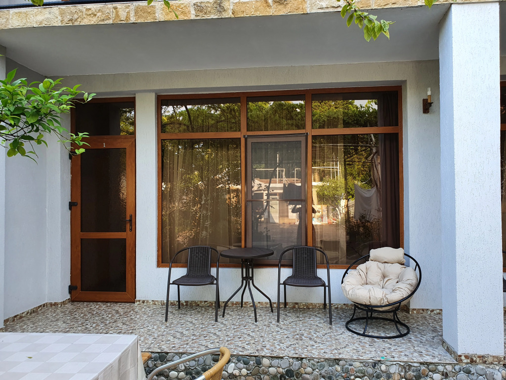 Гудаута: Guest house Meka