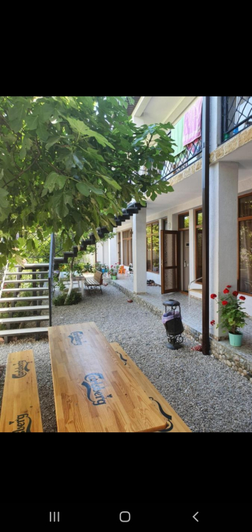Гудаута: Guest house Meka