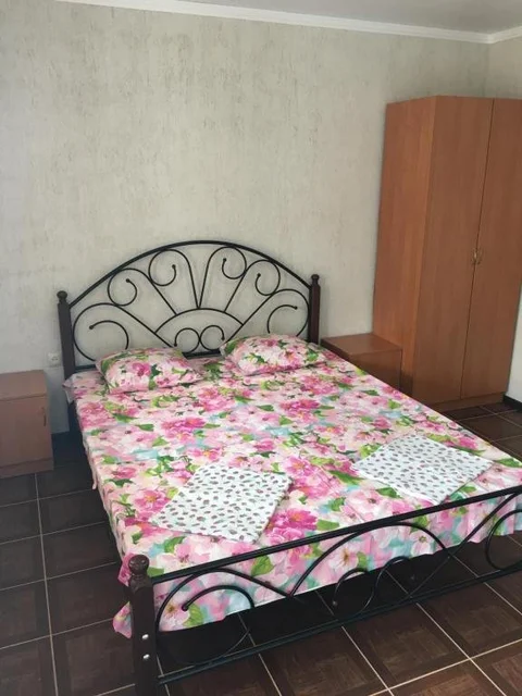 Гагра: Guest house Kabardinskaya 121