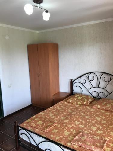 Гагра: Guest house Kabardinskaya 121