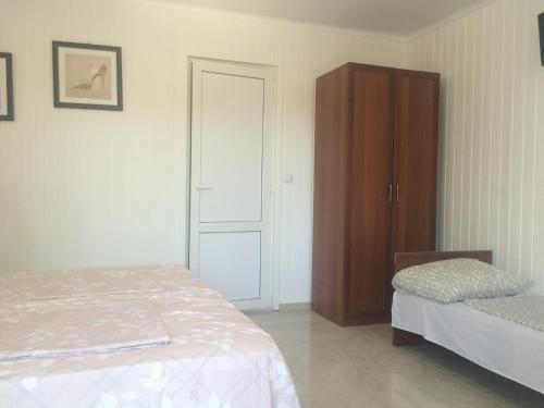 Гагра: Guest house Mane