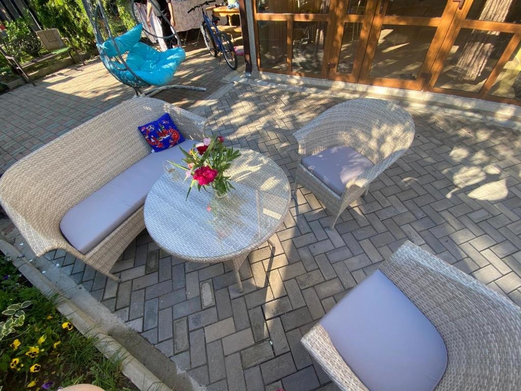 Пицунда: Guest house Inga