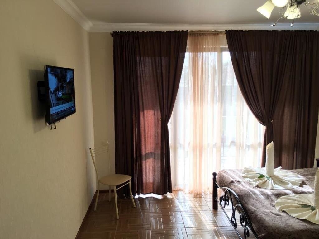 Пицунда: Guest house Inga