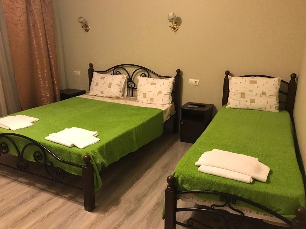 Пицунда: Guest house Inga