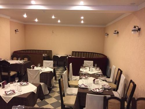 Золотая бухта: Mramorny Zamok Hotel