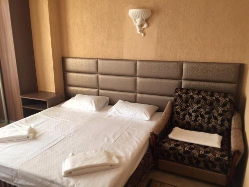 Золотая бухта: Mramorny Zamok Hotel