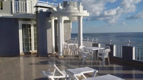 Золотая бухта: Mramorny Zamok Hotel