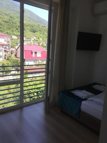 Гагра: Travel Hotel