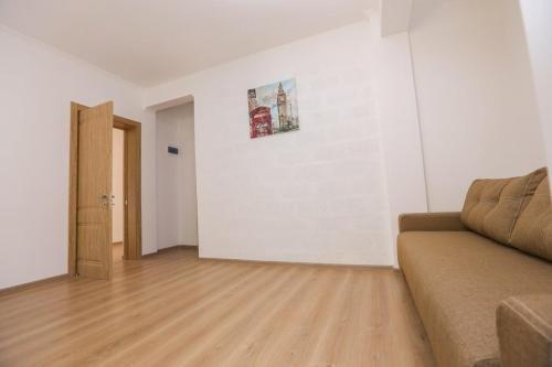 Гагра: Travel Hotel