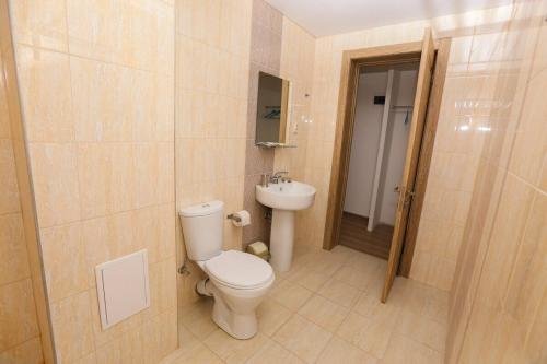 Гагра: Travel Hotel