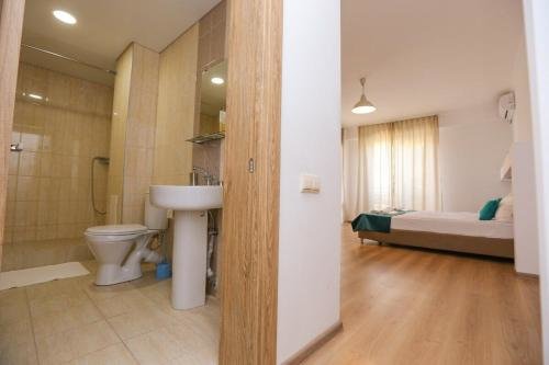 Гагра: Travel Hotel