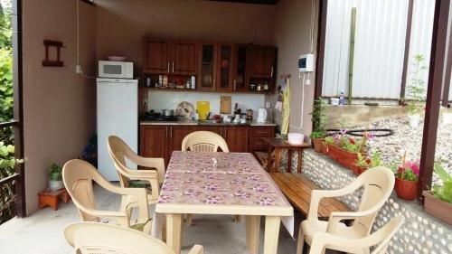 Новый Афон: Guest house Kurortnaya