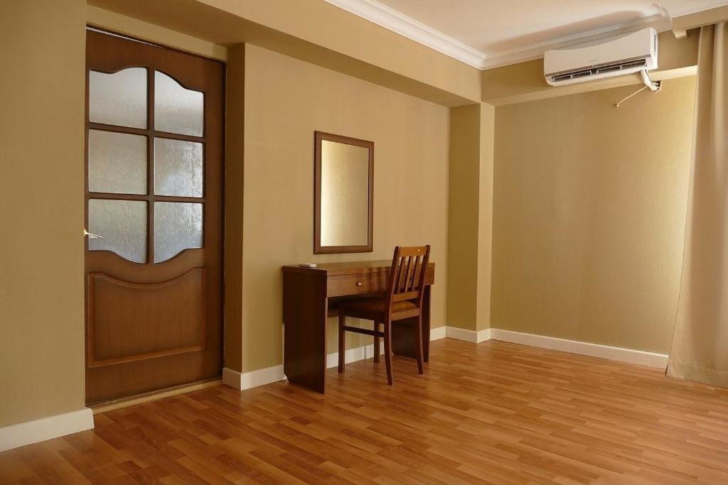 Гагра: Hotel Abaata