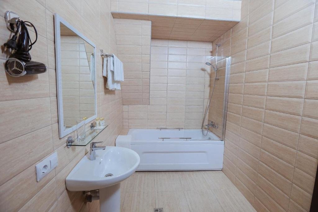 Гагра: Hotel Abaata