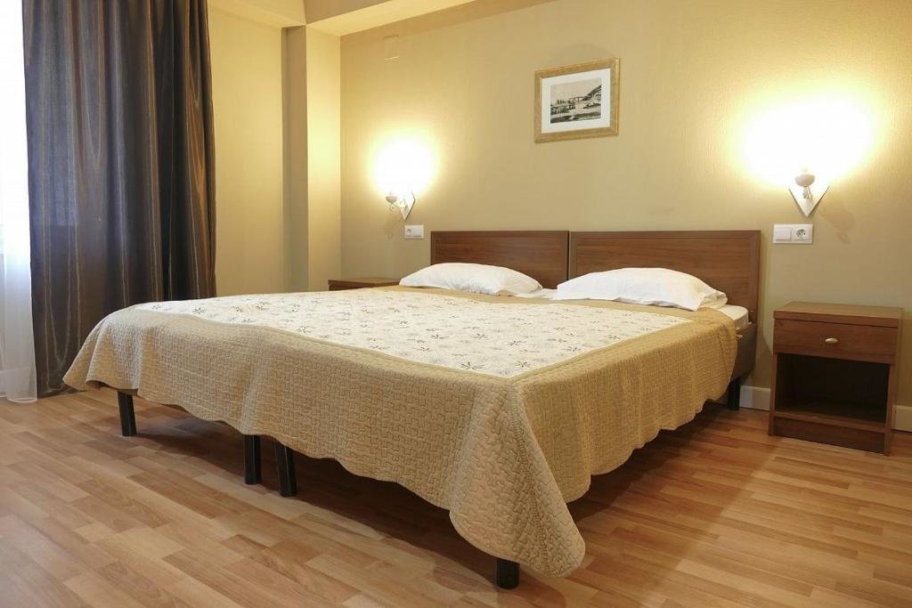 Гагра: Hotel Abaata