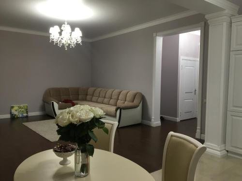 Сухум: Apartment na Uslara 3